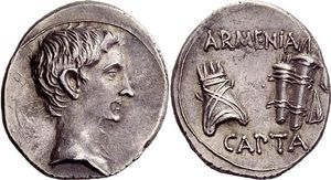 Augustus 27 BC-14 AD - AR Denarius - RIC-515